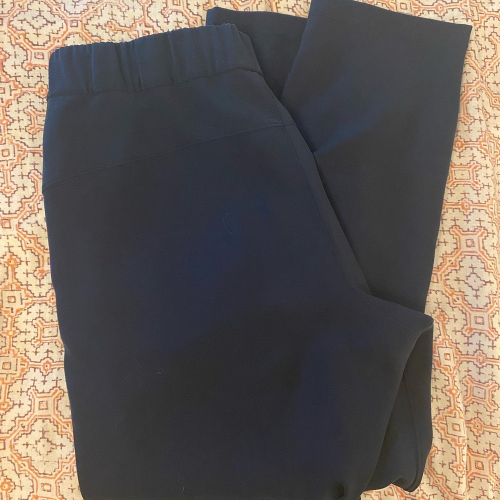 Lululemon 10 crop pull on pant